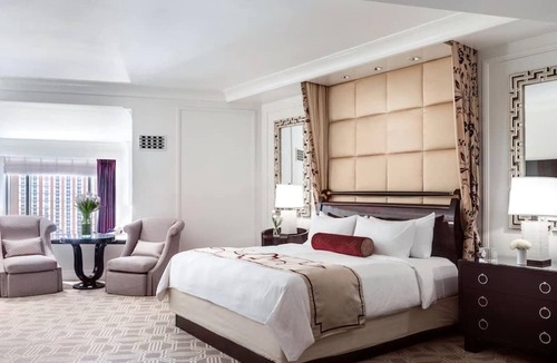 Las Vegas House | Vegas Adventure! 2 Modern Units on Strip, Pools