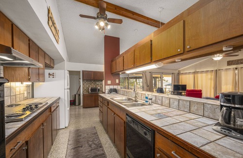 Indian Shores House | Very Private 1-Acre, 4-Bedrooms, 3-Fish Records, 21-Floor to Ceiling Windows
