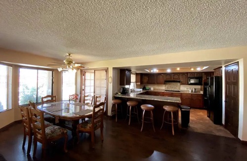 Canyon Gate House | Vintage Vegas Oasis: Pool & Spa, 15 mins to Strip