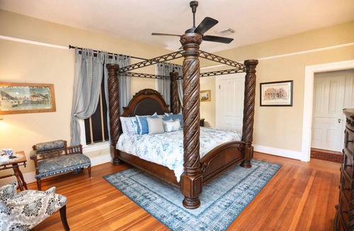 San Jacinto Bed & Breakfast | Virginia Point Inn - Galveston