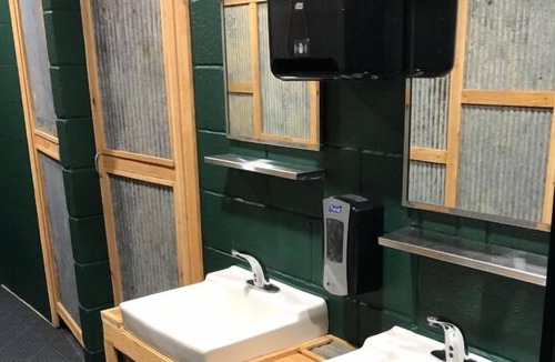 Teresita House | Visit Missouri! Pet-Friendly Cabins, Near Jacks Fork River and Rustiques Antique