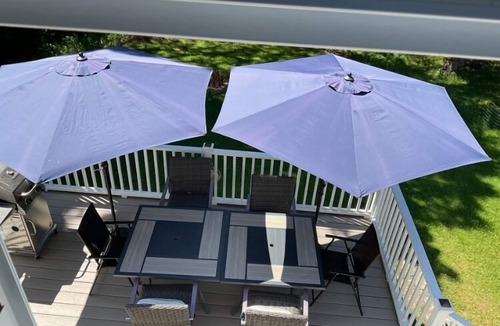 Pawcatuck House | Visit MYSTIC & R.I. BEACHES. Short drive to Misquamicut & Foxwoods!