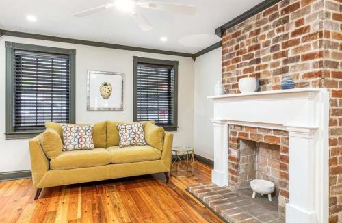 Savannah Victorian District Apartment | Waldburg Garden