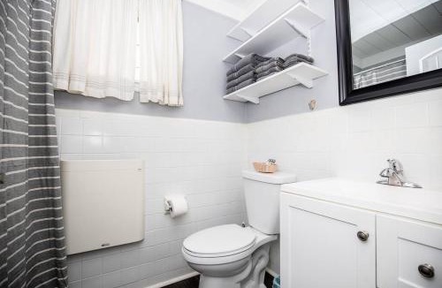 Melrose Apartment | Walk to 12 South, 7 min to downtown, Free Parking!