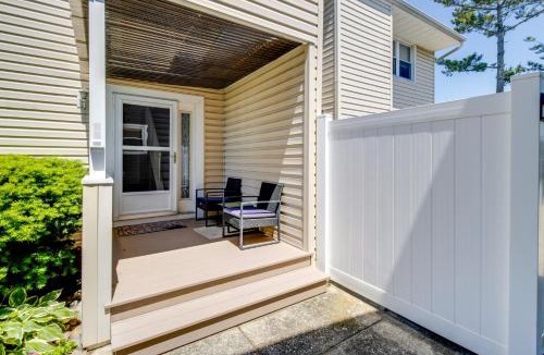 Southend Apartment | Walk to Brigantine Beach Condo with Furnished Patio