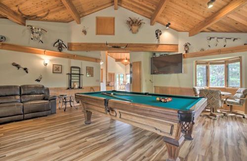 South Beach House | Walk to Ocean Home with Hot Tub in South Beach!