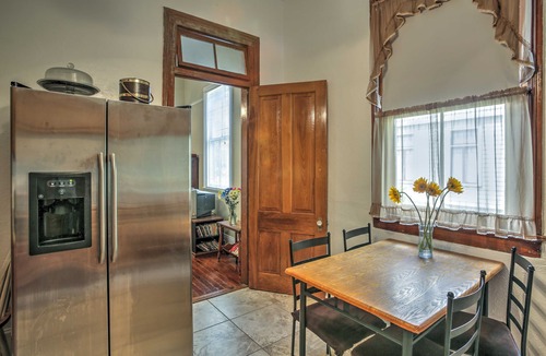 Black Pearl House | Walk to River, Tram & Zoo: Classic NOLA Home!