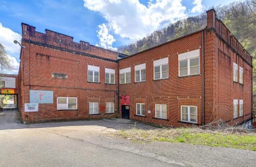 Wilcoe Apartment | Warrior Trail Access! Converted Schoolhouse Suite
