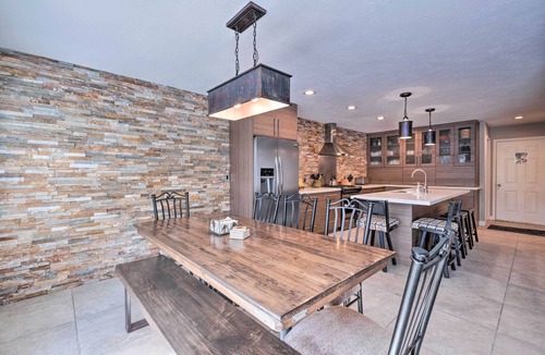 Cottonwood Heights House | ‘Wasatch R & R’ Townhome w/Grill ~ 11 Mi to Alta!