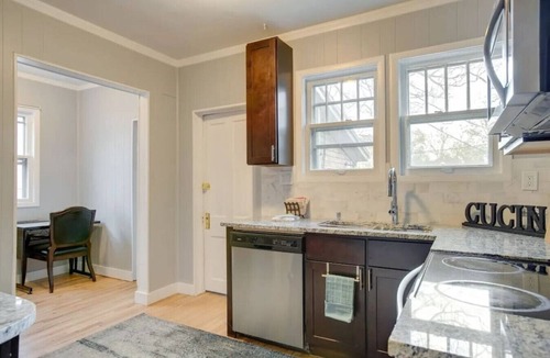 Washington Park West House | Wash Park I Platt Park I Sleeps 15 I Light rail