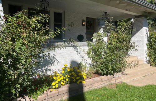 Washington Park West Apartment | WashPark Garden Level Apartment - Unit B