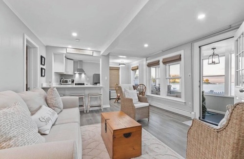 Warwick Apartment | Waterfront 2-bedroom apartment in Beach Cottage with WiFi, AC Central RI Locale