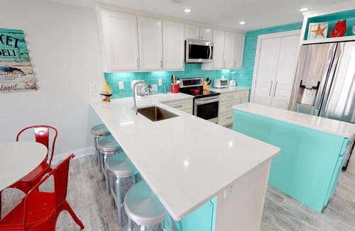 Tybee Island Condo | Waterfront condo w. resort amenities + unbeatable views!