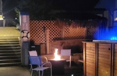 Alto House | Waterfront homes -4 in a row-culdesac 100 guests, pool, hot tubs, boat, firepit