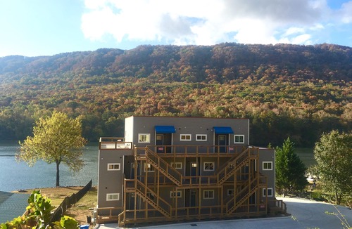 Chattanooga Condo | Waterfront Paradise- 10 minutes from downtown Chattanooga