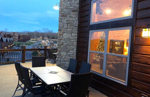 Indian Point House | WaterMill Cove Resort Lakefront Lodge 8Bed 8BA FREE Amenities 2 miles to SDC