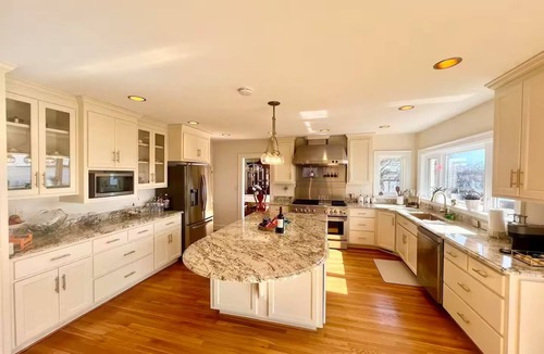 Hampton House | Waterview Oasis by Buckroe Beach