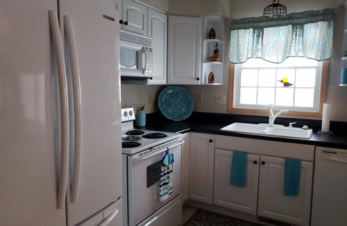 Paw Paw Lake House | Welcome to a Paw Paw Lake (big) home