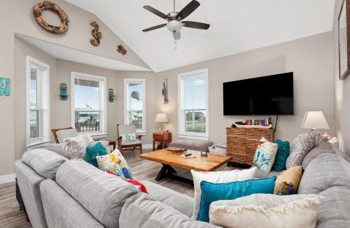 Terramar Beach House | Welcome to Arandel With A Lovely Ocean View