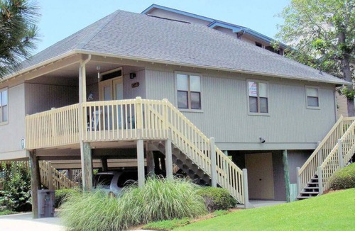 Myrtle Beach House | Whimsical Cottage & Pool 4 Blocks to the Beach!