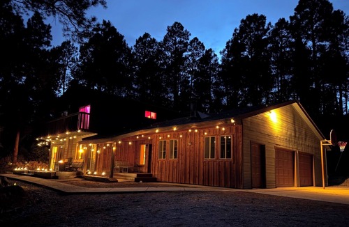 Forest Lakes House | Whimsical House near Durango with AC + Hot Tub + Games - Sleeps 12