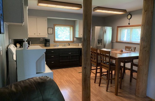 Trout Creek House | Whispering Pines 7 acre 3 Bedroom 2 Bath Pet Friendly 4 Season. On trail 8.