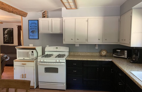 Trout Creek House | Whispering Pines 7 acre 3 Bedroom 2 Bath Pet Friendly 4 Season. On trail 8.