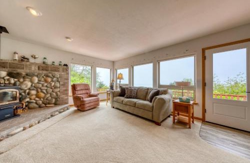 Rockaway Beach House | White Water Pines