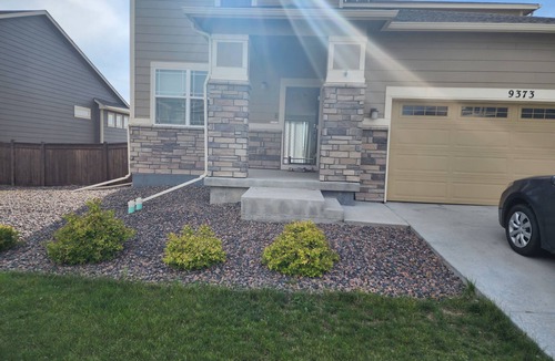 Commerce City House | Whole house with two garage with full kitchen, spacious and nice view on patio.