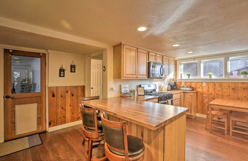 Morrison Cabin | 'Wildmanor Ranch' Near Red Rocks w/Hot Tub!
