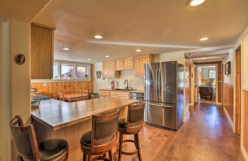 Morrison Cabin | 'Wildmanor Ranch' Near Red Rocks w/Hot Tub!