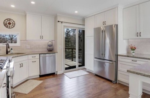 Williams Bay House | Williams Bay prime location! Short walk to lake.Monthly Rental in private assoc.