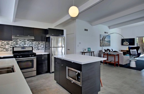 Racquet Club Estates House | Willow Run true Mid-Century Modern in Beautiful Palm Springs