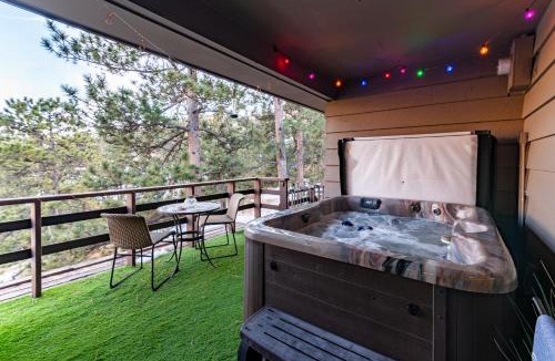 Cascade-Chipita Park House | Winnemucca Retreat in Pike National Forest