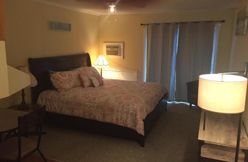Summerlee Hotel | Wolfe Creek Studios 212