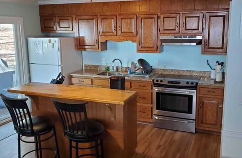 Lake Oconee House | Wow views@ Family-friendly Lake Oconee! Dock! Grill! Firepit! Hot-tub! PetsOK!