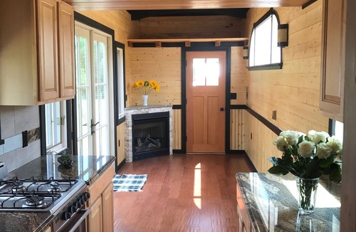 Lyons Resort | Your Adventure Hub – The Sequoia Tiny Home on River and Near Trails & Parks