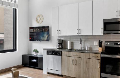 Five Points South Apartment | Your Luxe 2BR Getaway