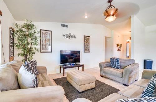 Yuma House | Yuma Family Home with Covered Patio and Grill!