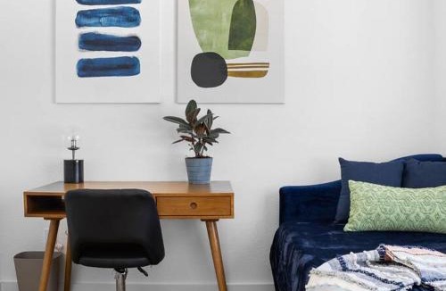 Apache Shores House | Zen Austin Home with a Cozy Tree House