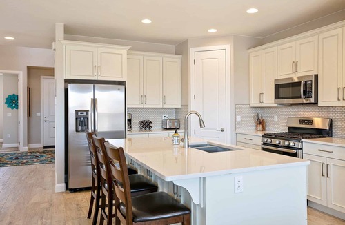 Sienna Hills House | Zion Reunion Poolhouse, PRIVATE POOL, SLEEPS 24!