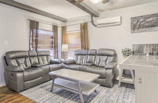 2BD Cozy Retreat✶Close to Red Rocks✶Dogs Welcome!