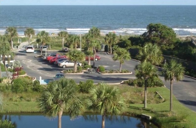2BR/2BA Oceanview & Poolside Condo - Admiral's Row-Hilton Head Beach & Tennis