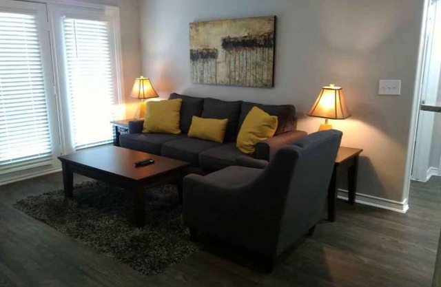 2BR Great for Family, Wifi,Balcony in Las Colinas