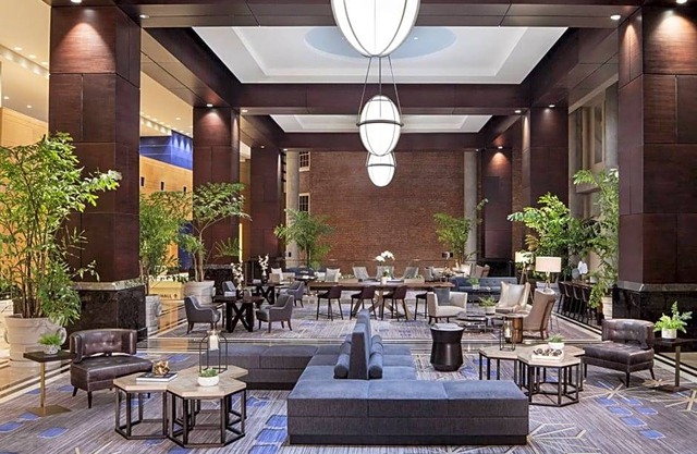 3-Star Hotel ∙ Lancaster Marriott at Penn Square