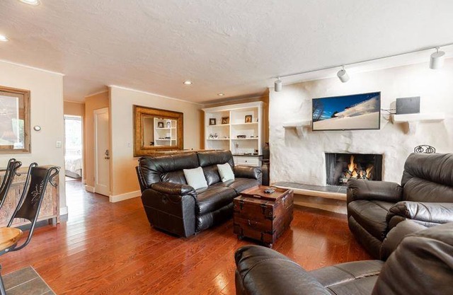 95 m² Apartment ∙ 2 bedrooms ∙ 6 guests