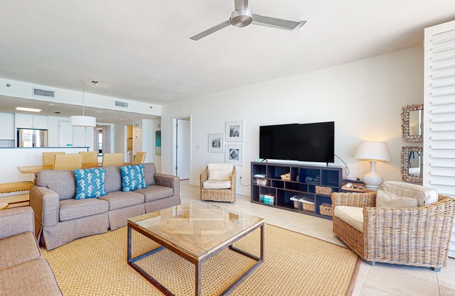 9th Floor Gulf-Front Condo w/Plenty Of Resort Amenities, Close To Dining