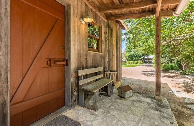 Ada Peach Street Hideaway 