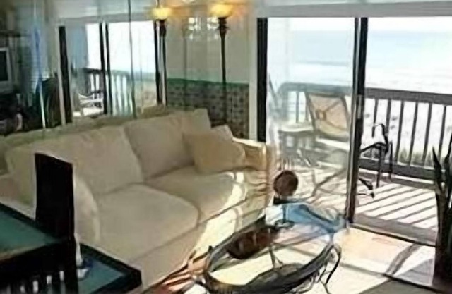 Admirals Row 306: True Direct Oceanfront W/Panoramic Oceanview