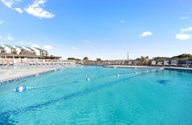 Admirals Row B320 | Ocean View, Resort Pool!